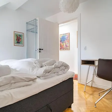 Central Penthouse With Panoramic Private Terrace Appartamento