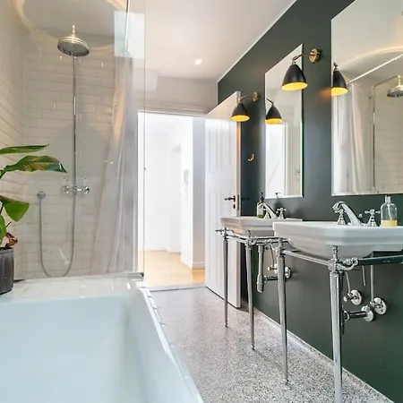 Central Penthouse With Panoramic Private Terrace Apartmán