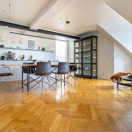 Central Penthouse With Panoramic Private Terrace Apartmán