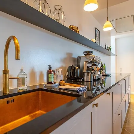 Central Penthouse With Panoramic Private Terrace *