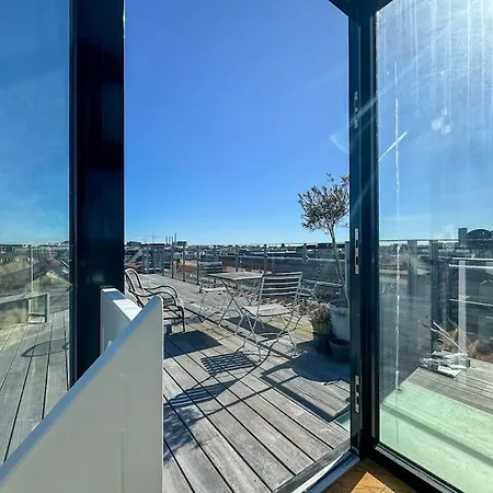 Central Penthouse With Panoramic Private Terrace 哥本哈根